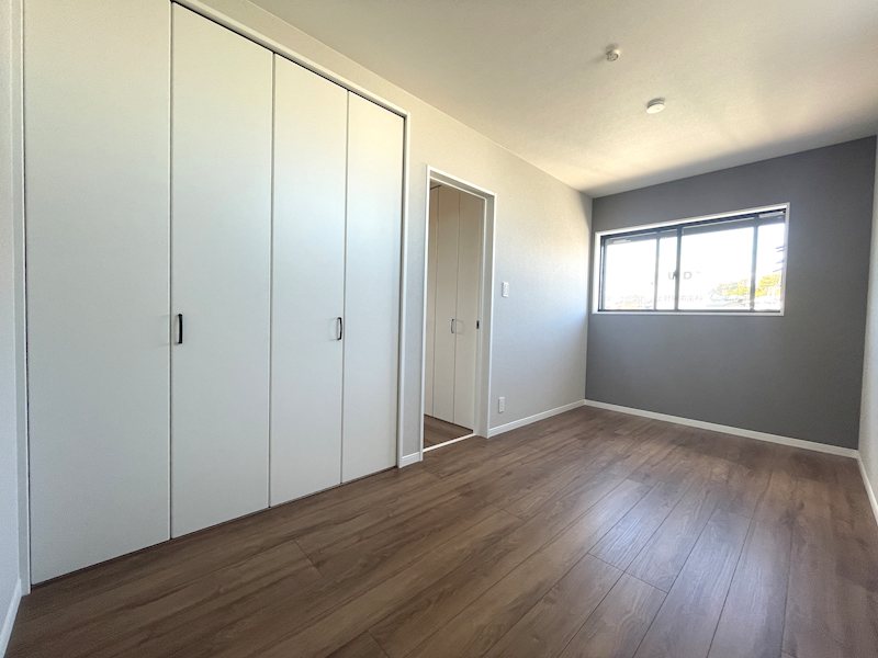 5.2帖の洋室 大きい収納があります 茄子作北町限定1邸新築分譲住宅 その他