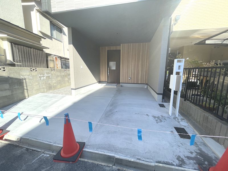 前の通りも生活道路で、ゆっくりと車庫入れができます 茄子作北町限定1邸新築分譲住宅 その他