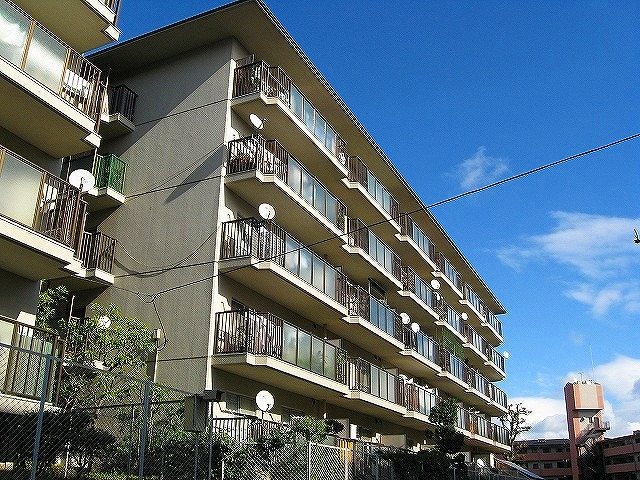 サンハイツ高槻9号館 外観写真