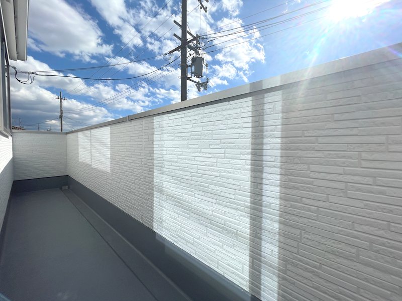 南側バルコニーで明るく洗濯物が早く乾きます 楠葉野田二丁目限定1邸新築分譲住宅 その他