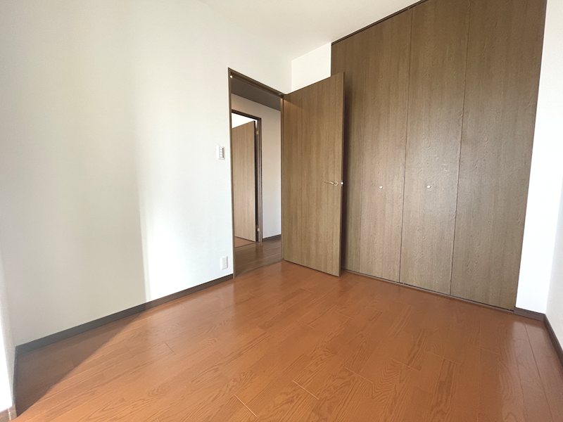 フローリングは掃除がしやすく清潔感を保てます フルレ交野 その他