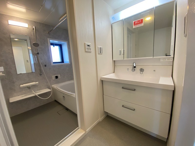 三面鏡洗面化粧台新調交換 ひらかた北山アミタス9号棟 その他