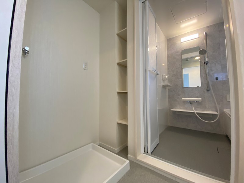 三面鏡洗面化粧台、洗濯パン新調交換 ひらかた北山アミタス9号棟 その他