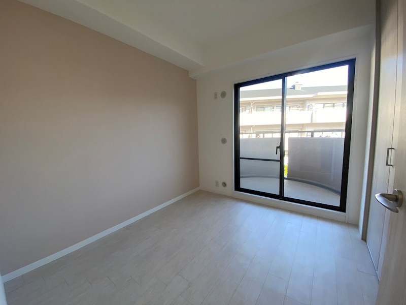 東側バルコニーに面した洋室、書斎、ご趣味の部屋にいかがですか ひらかた北山アミタス9号棟 その他