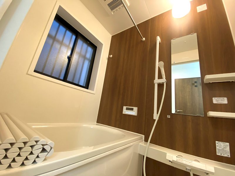 浴室は新品交換済みで清潔・快適なバスタイム 東船橋2丁目一戸建(再生住宅) その他