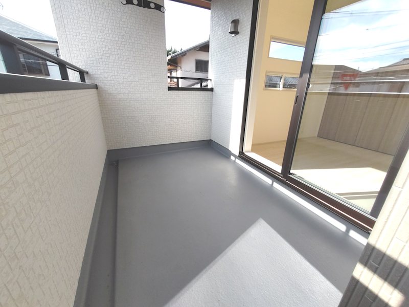 南向きの明るいバルコニー 渚東町全2棟新築分譲地内1号棟 その他