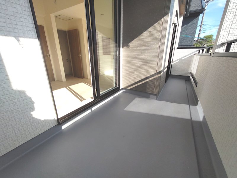 南向きの明るいバルコニー 渚東町全2棟新築分譲地内1号棟 その他