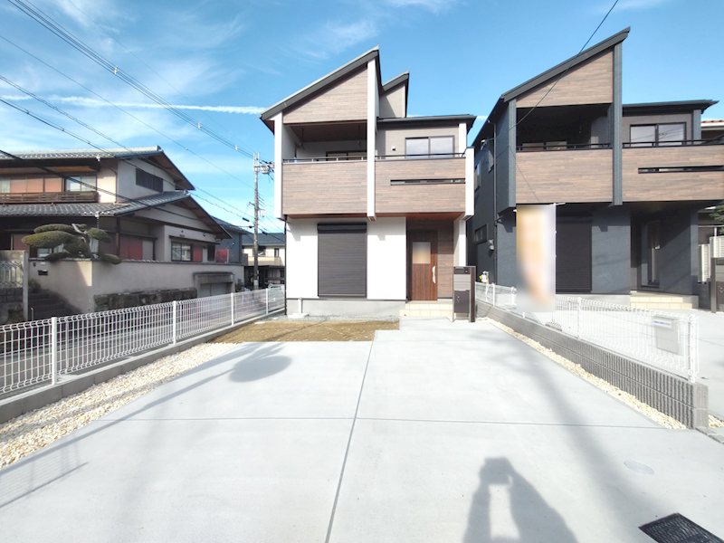 南西角地!敷地面積約43.56坪、並列で2台駐車可、第一種低層住居専用地域内 渚東町全2棟新築分譲地内1号棟 その他