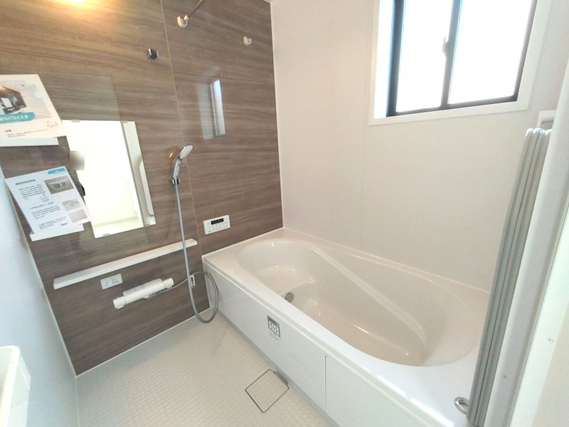 暖房換気乾燥機付ユニットバス、1616サイズでゆったりと一日の疲れを癒やしてください 香里園桜木町限定1邸新築分譲住宅 その他