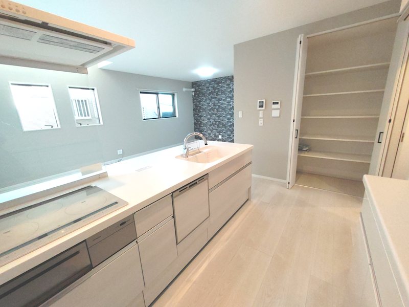 出口5丁目築浅一戸建 その他