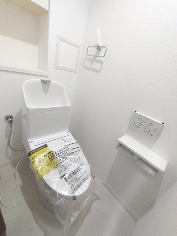 温水洗浄暖房便座トイレ新調交換 リバティパーク枚方F棟 その他