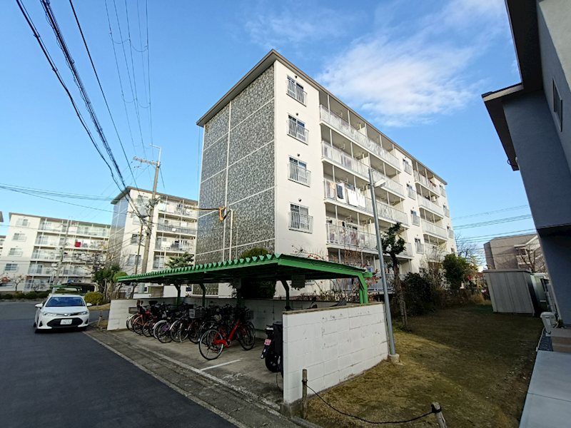 水無瀬青葉ハイツ9号棟 外観写真