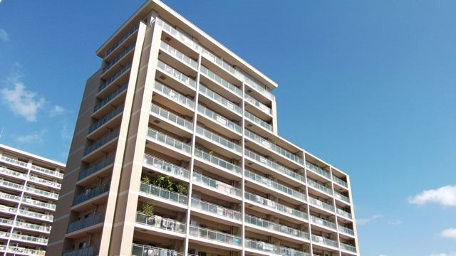 ジオ彩都みなみ坂3番館  303号室 外観写真