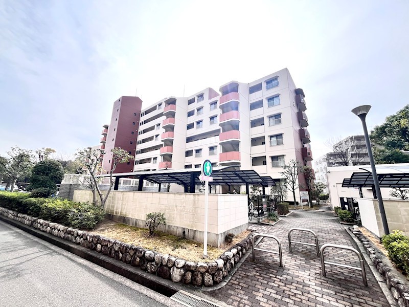 白川高層住宅8号棟 外観写真