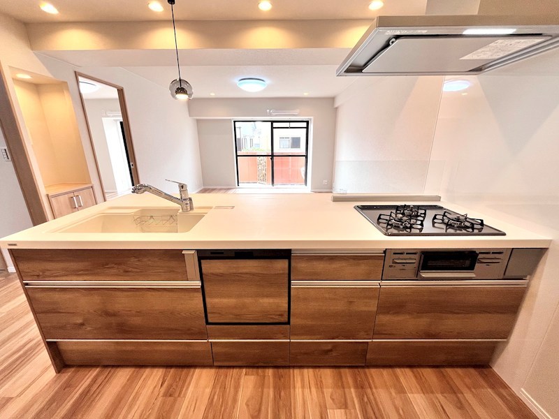 リビングを見渡せるカウンターキッチン♪ 白川高層住宅8号棟 その他