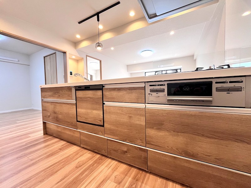 食洗器・背面収納付きのシステムキッチンです♪ 白川高層住宅8号棟 その他