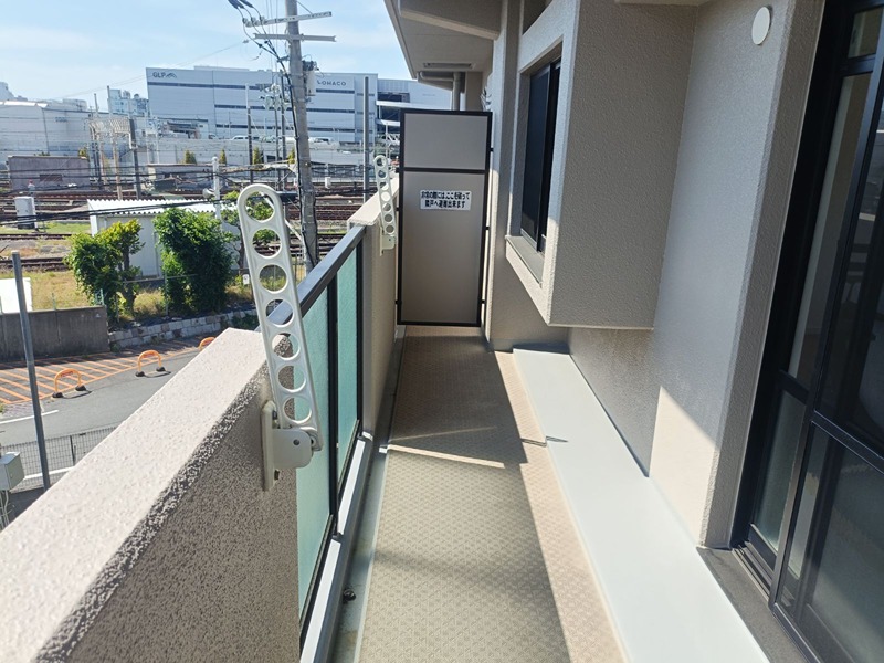 エンゼルハイム吹田東 現地写真（バルコニー）
