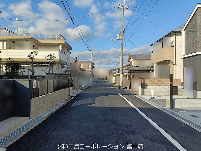 前面道路 高槻市柳川町2丁目 A号棟 新築一戸建 その他