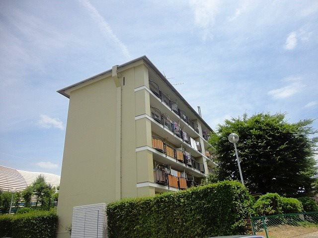 メゾン高槻　2号棟  外観写真