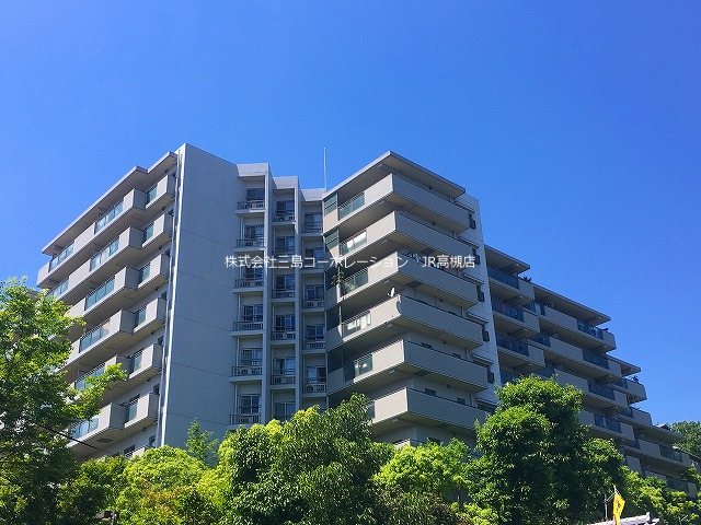 エミナンス高槻 外観写真