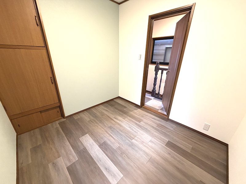 3階洋室4.1帖 趣味や書斎のお部屋いかがですか 渚栄町一戸建 (再生住宅) その他