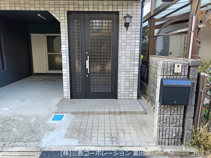 玄関 高槻市西町 中古一戸建 その他