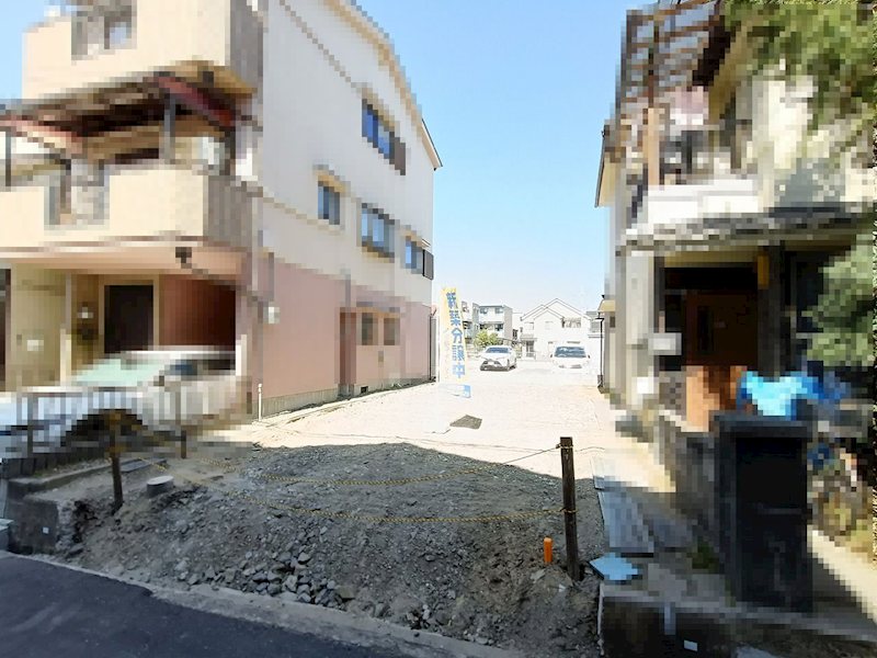 北側隣接地が駐車場のため南北が開けています 高槻市安満西の町 新築一戸建 その他