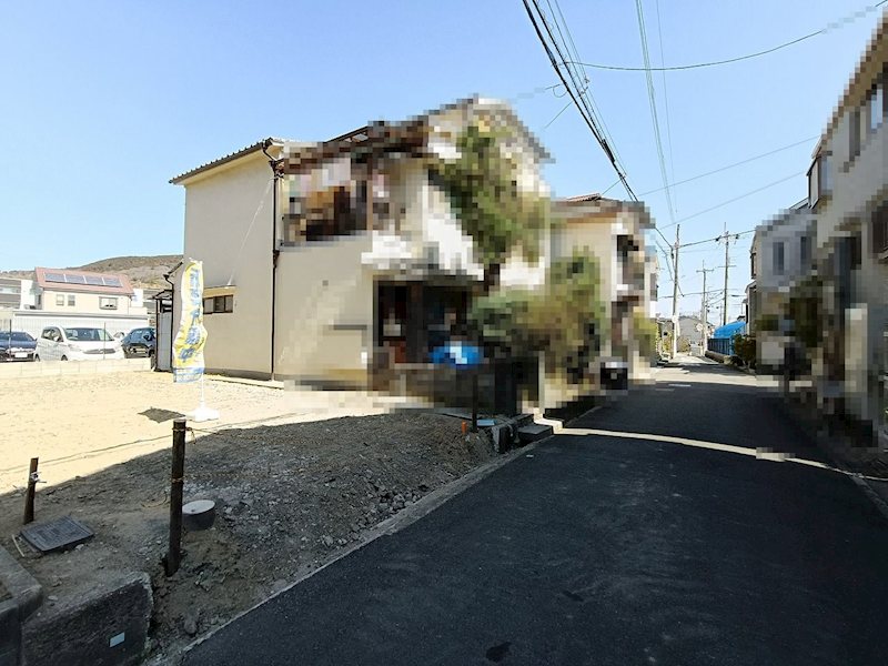 交通量の少ない前面道路です 高槻市安満西の町 新築一戸建 その他