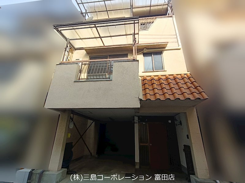 高槻市牧田町　中古テラスハウス 外観写真