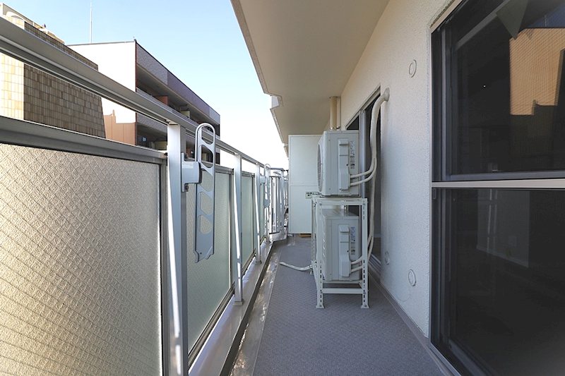 バルコニー、エアコン2台付 香里日光ハイツ その他