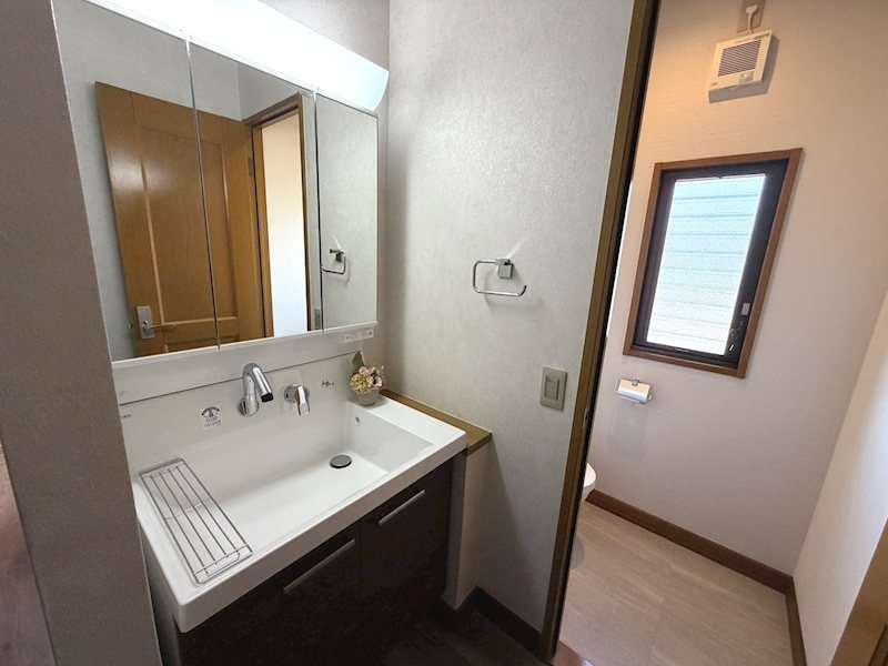 2階にも洗面スペースございます 星田西3丁目一戸建 (再生住宅) その他