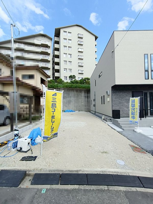 ご希望に合わせてメーカーのご紹介可能です 高槻市真上町6丁目 1号地 売土地 その他