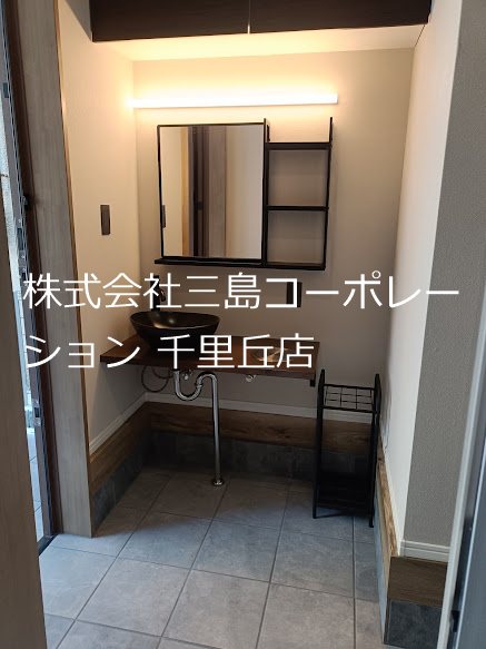 摂津市鳥飼西2丁目　新築一戸建 現地写真（玄関）