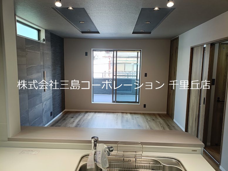 摂津市鳥飼西2丁目　新築一戸建 内観写真（リビング）