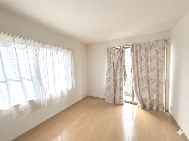 洋室 約7.0帖 高槻市安岡寺町4丁目 中古一戸建 その他