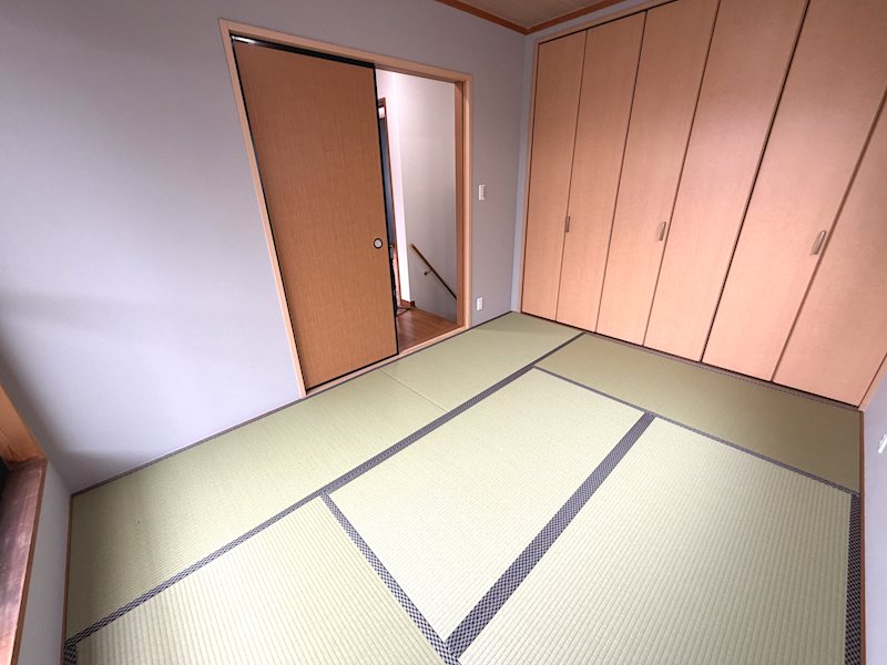 2階 南西バルコニーに面した和室6帖 東山1丁目一戸建再生既存住宅 その他