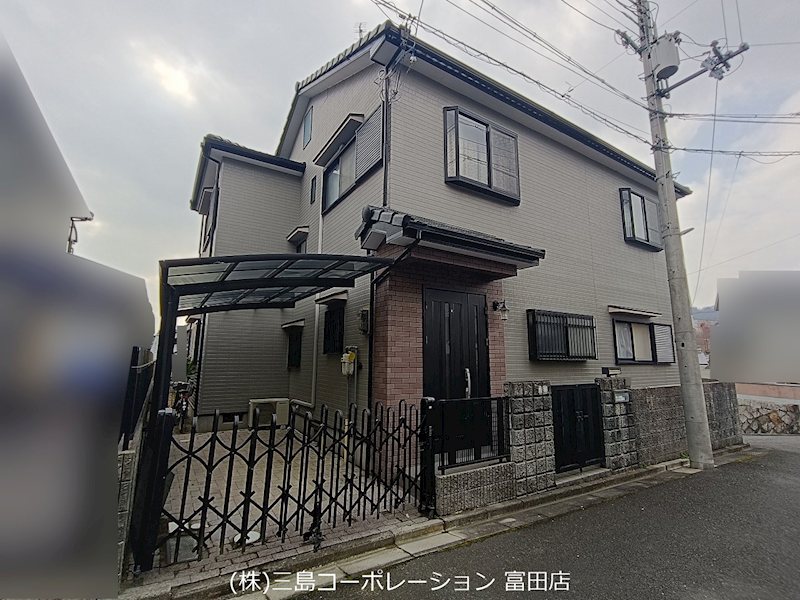 高槻市奈佐原元町　中古一戸建 外観写真