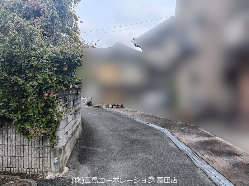 前面道路 高槻市土室町 中古一戸建 その他