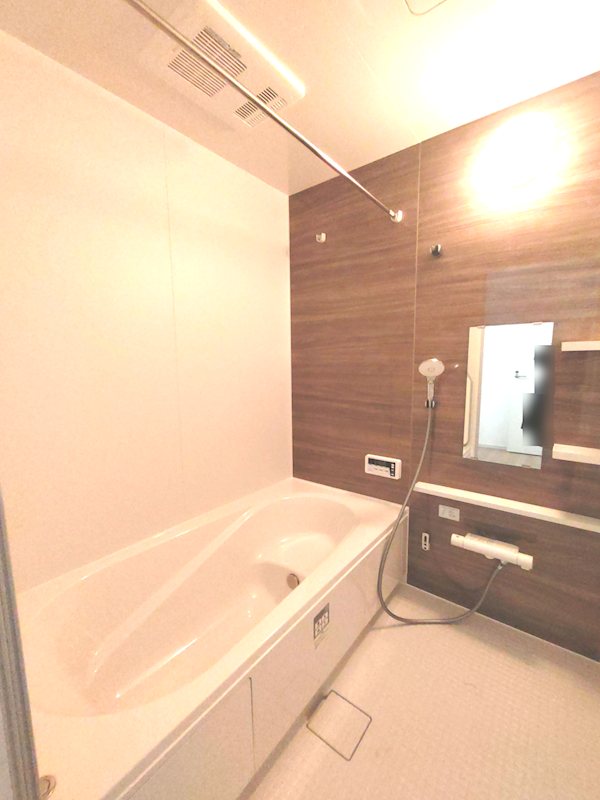 暖房換気乾燥機付1616サイズのユニットバス、ゆったりと一日の疲れを癒やしてください 成田東町限定1邸新築分譲住宅 その他