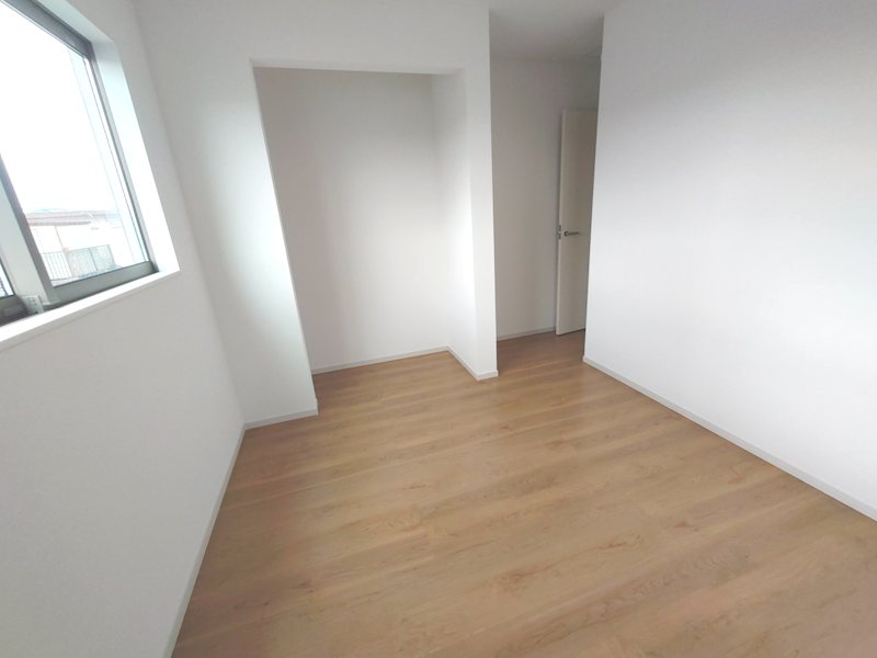 南側から採光のある明るい洋室 お子様部屋にいかがですか 成田東町限定1邸新築分譲住宅 その他