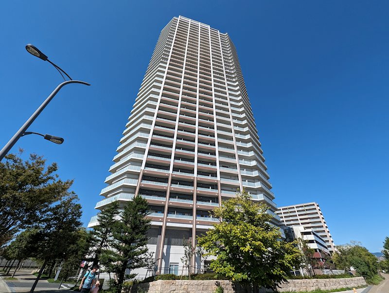 パークタワー南千里丘   外観写真