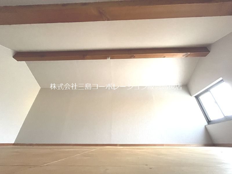 屋根裏収納 高槻市永楽町 中古一戸建 その他