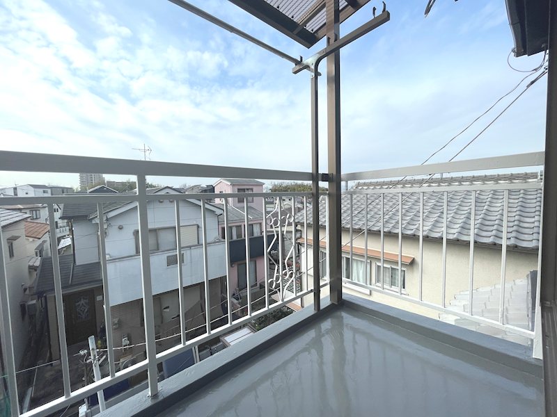 西側バルコニー 東藤田町再生既存住宅 その他