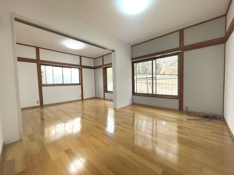 約6帖の洋室 換気のできる窓があります 東藤田町再生既存住宅 その他