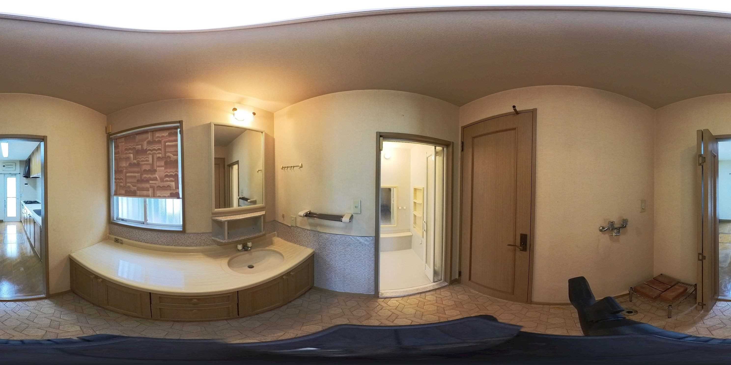 茨木市山手台7丁目　中古一戸建 内観写真（洗面台・洗面所）