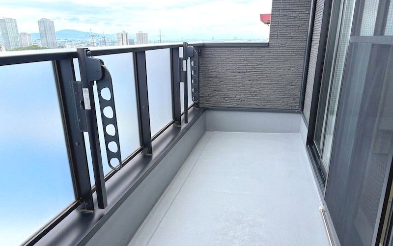 高槻市奥天神町2丁目　中古一戸建 現地写真（バルコニー）