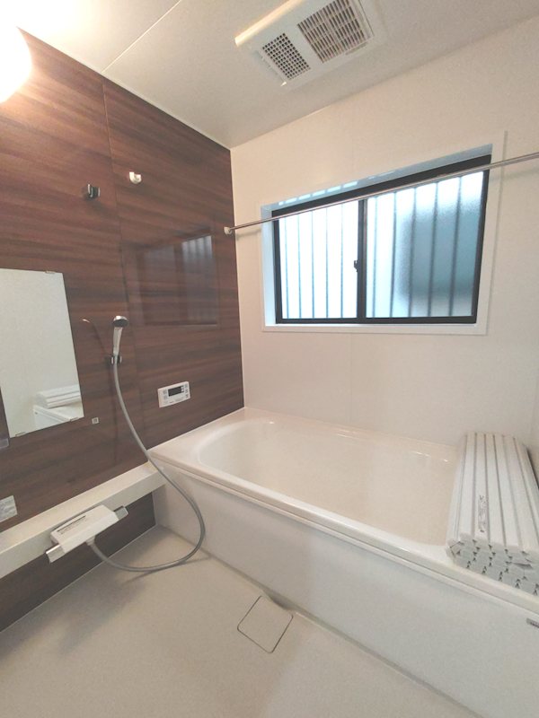 暖房換気乾燥機付1616サイズユニットバス新調 一日の疲れをゆったりと癒やしてください 茄子作1丁目再生既存住宅 その他