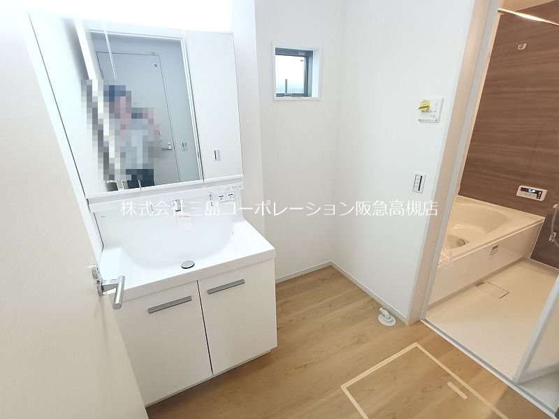 高槻市深沢町1丁目　新築一戸建 内観写真（洗面台・洗面所）