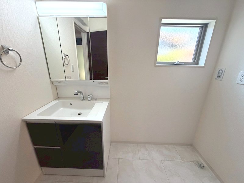 洗面スペース 楠葉野田3丁目LiveleGardenS全4棟新築分譲住宅地内4号棟 その他