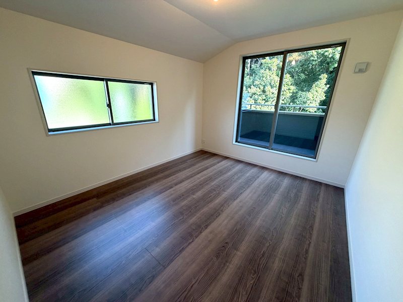 WIC付洋室8帖 南東バルコニーに面しています 楠葉野田3丁目LiveleGardenS全4棟新築分譲住宅地内4号棟 その他